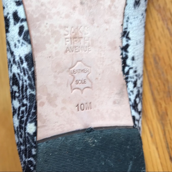 Saks Fifth ave floral flats 10 - Picture 6 of 9
